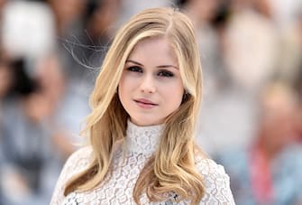 CANNES, FRANCE - MAY 21: Erin Moriarty attends the "Blood Father" photocall during the 69th annual Cannes Film Festival at Palais des Festivals on May 21, 2016 in Cannes, France.  (Photo by Pascal Le Segretain/Getty Images)