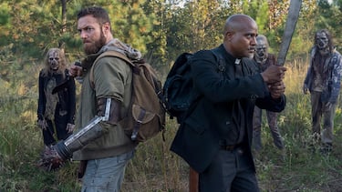 Seth Gilliam as Gabriel, Ross Marquand as Aaron; group - The Walking Dead _ Season 10, Episode 19 - Photo Credit: Josh Stringer/AMC