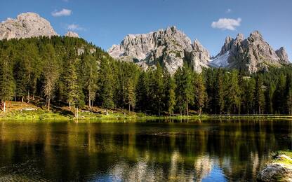 Lago di Misurina, il simbolo delle Dolomiti a rischio per una falla