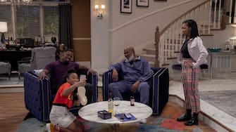 DAD STOP EMBARRASSING ME (L to R) MIRACLE REIGNS as ZIA, JAMIE FOXX as BRIAN, DAVID ALAN GRIER as POPS, and KYLA-DREW as SASHA in episode 102 of DAD STOP EMBARRASSING ME Cr. SAEED ADYANI/NETFLIX Â© 2021