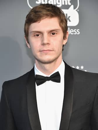 SANTA MONICA, CA - JANUARY 11:  Actor Evan Peters attends The 23rd Annual Critics' Choice Awards at Barker Hangar on January 11, 2018 in Santa Monica, California.  (Photo by Kevin Mazur/WireImage)