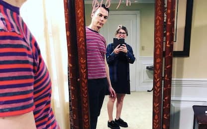 The Big Bang Theory, Mayim Bialik pubblica un selfie con Jim Parsons