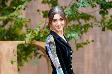 PARIS, FRANCE - SEPTEMBER 24: Actress Natalia Dyer who portrays the character "Nancy Wheeler" in the Netflix series "Stranger Things", wears a black top with printed colored sleeves, outside Dior, during Paris Fashion Week - Womenswear Spring Summer 2020, on September 24, 2019 in Paris, France. (Photo by Edward Berthelot/Getty Images)