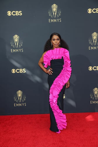 LOS ANGELES, CA - SEPTEMBER 19:   Angela Bassett arrives on the red carpet for the 73rd Annual Emmy Awards taking place at LA Live on Sunday, Sept. 19, 2021 in Los Angeles, CA. (Jay L. Clendenin / Los Angeles Times via Getty Images)