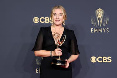 LOS ANGELES, CALIFORNIA - SEPTEMBER 19: Kate Winslet, winner of the Outstanding Lead Actress in a Limited or Anthology Series or Movie award for 'Mare Of Easttown,' poses in the press room during the 73rd Primetime Emmy Awards at L.A. LIVE on September 19, 2021 in Los Angeles, California. (Photo by Rich Fury/Getty Images)