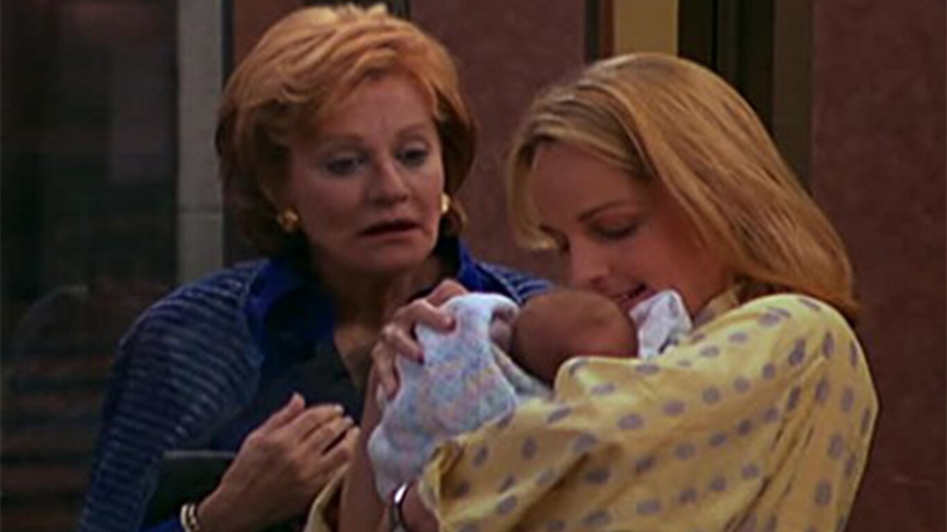 Cynthia Harris ed Helen Hunt nella serie tv Innamorati Pazzi