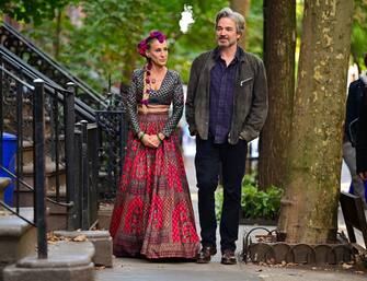 NEW YORK, NEW YORK - OCTOBER 20: Jon Tenney and Sarah Jessica Parker seen on the set of "And Just Like That..." the follow up series to "Sex and the City" in the West Village on October 20, 2021 in New York City. (Photo by James Devaney/GC Images)