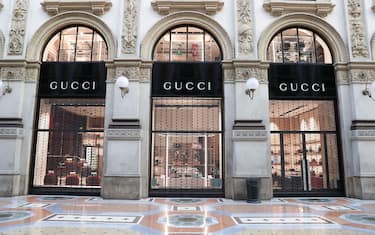 MILAN, ITALY - NOVEMBER 06: A closed Gucci boutique at Galleria Vittorio Emanuele on November 06, 2020 in Milan, Italy. The Italian regions of Calabria, Lombardy, Piedmont and Val d'Aosta went into a soft lockdown on Friday November 06. People are able to leave their homes only for work, health or emergency reasons. Bars, restaurants and non-essential shops apart from hairdressers are closed. (Photo by Vittorio Zunino Celotto/Getty Images)