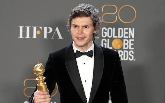 Dahmer, the mother of one of the victims against the Golden Globes to Evan Peters