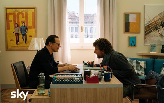 Call My Agent – Italy, Stefano Accorsi between Romeo, Giuletta and the Trapani dialect.  VIDEO