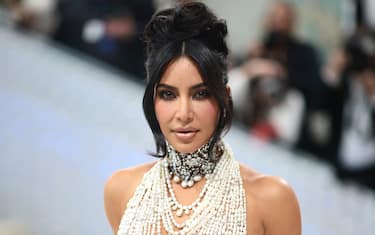 NEW YORK, NEW YORK - MAY 01: Kim Kardashian attends the Met Gala 2023 celebration "Karl Lagerfeld: beauty line" at the Metropolitan Museum of Art on May 1, 2023 in New York.  (Photo by Dimitrios Kambouris/Getty Images for The Met Museum/Vogue)