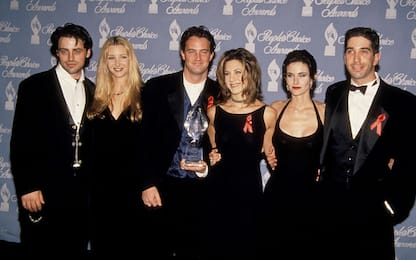 Matthew Perry, il dolore del cast di Friends: "Siamo devastati"