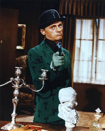 American actor Frank Gorshin (1933 - 2005) as The Riddler in the television series 'Batman', or the 1966 film 'Batman: The Movie'.  (Photo by Silver Screen Collection/Getty Images)