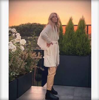 Elena Santarellihas posted a photo on Instagram with the following remarks: Ora a #casa.I colori che fanno sognare ad occhi aperti .#roma #romeitaly #sunsetInstagram 09/11/2020This is a private photo posted on social networks and supplied by this Agency. This Agency does not claim any ownership including but not limited to copyright or license in the attached material. Fees charged by this Agency are for Agency's services only, and do not, nor are they intended to, convey to the user any ownership of copyright or license in the material. By publishing this material you expressly agree to indemnify and to hold this Agency and its directors, shareholders and employees harmless from any loss, claims, damages, demands, expenses (including legal fees), or any causes of action or allegation against this Agency arising out of or connected in any way with publication of the material. (Instagram - 2020-11-09, private/IPASocialIT / IPA) p.s. la foto e' utilizzabile nel rispetto del contesto in cui e' stata scattata, e senza intento diffamatorio del decoro delle persone rappresentate
