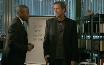 HOUSE: When Foreman (Omar Epps, L) becomes House's (Hugh Laurie, R) supervisor, they battle for one-upsmanship in the HOUSE episode "Deception" airing Tuesday, Dec. 13 (9:00-10:00 PM ET/PT) on FOX.  ª©2005 Fox Broadcasting Co. Cr: Dean Hendler/FOX.ÊÊ