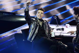 498872034 MILAN, ITALY - NOVEMBER 25: Fedez attends 'X Factor' Tv Show on November 25, 2015 in Milan, Italy. (Photo by Stefania D'Alessandro/Getty Images)
