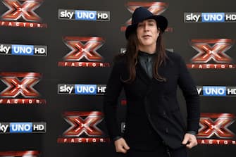 846427224 MILAN, ITALY - SEPTEMBER 13: Manuel Agnelli attends X Factor 11 Photocall on September 13, 2017 in Milan, Italy. (Photo by Pier Marco Tacca/Getty Images)