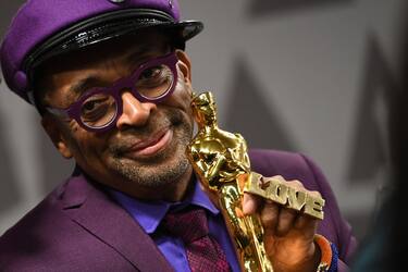 TOPSHOT - Best Adapted Screenplay winner for "BlacKkKlansman" Spike Lee attends the 91st Annual Academy Awards Governors Ball at the Hollywood & Highland Center in Hollywood, California on February 24, 2019. (Photo by Robyn Beck / AFP) (Photo by ROBYN BECK/AFP via Getty Images)