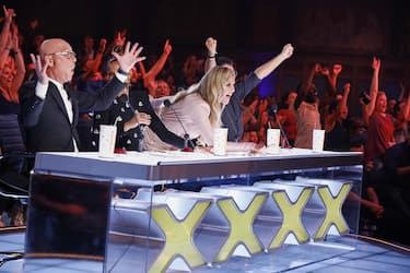 AMERICA'S GOT TALENT: THE CHAMPIONS -- VTR 2 -- Pictured: (l-r) Howie Mandel, Alesha Dixon, Heidi Klum, Simon Cowell -- (Photo by: Trae Patton/NBC)