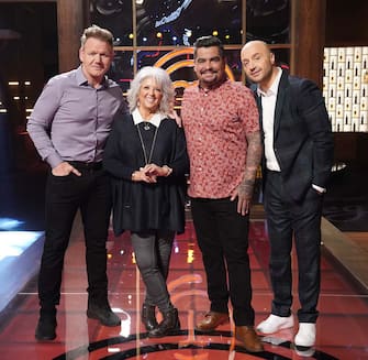 MASTERCHEF: L-R: Chef/Judge Gordon Ramsay with guest judge Paula Dean and judges Aarón Sánchez and Joe Bastianich in the “Legends: Paula Dean - Auditions Round 3” airing Wednesday, June 16 (8:00-9:00 PM ET/PT) on FOX. © 2019 FOX MEDIA LLC. CR: FOX.                               