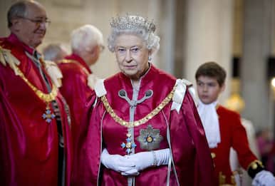The Royals, la Regina Madre e i doveri della corona