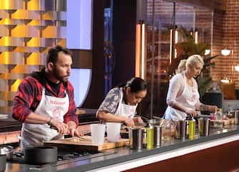 MASTERCHEF: L-R: Contestants Alejandro, Suu and Autumn in the “Semi Finale Pt. 2 - 3 Chef Showdown” airing Wednesday, Sept. 8 (8:00-9:00 PM ET/PT) on FOX. © 2021 FOX MEDIA LLC. CR: FOX.
