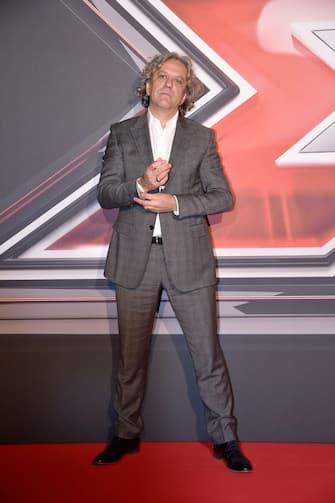 MILAN, ITALY - DECEMBER 12: Giorgio Locatelli attends the photocall of the X Factor 2019 Final at Mediolanum Forum of Assago on December 12, 2019 in Milan, Italy.  (Photo by Pietro D'aprano / Getty Images)