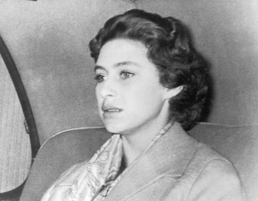 Picture Shows: Princess Margaret Princess Margaret returning to Clarence house. Shortly before announcing her decision not to marry Townsend.