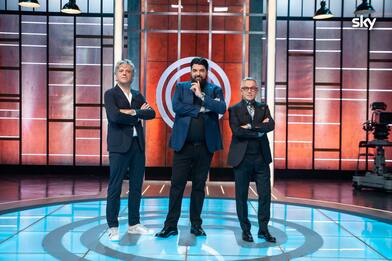 MasterChef 12, prova in esterna con 10 chef internazionali