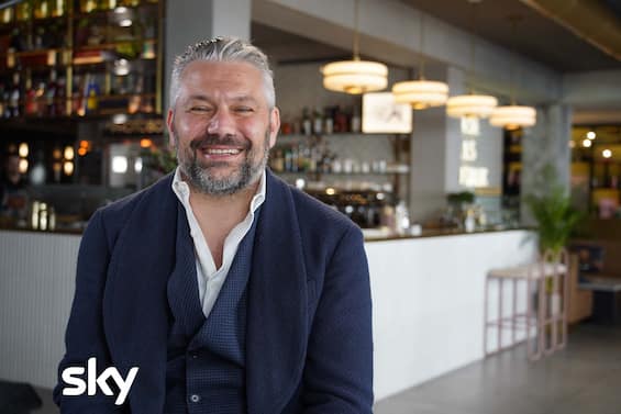 4 hotels, the winner in Romagna is Alfredo’s Hotel The Box.  The interview