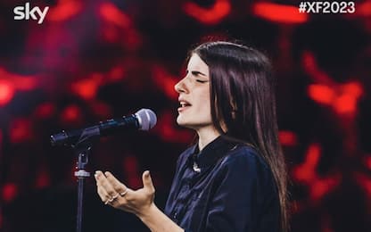 X Factor 2023, Simona commuove i giudici cantando L’addio di Battiato
