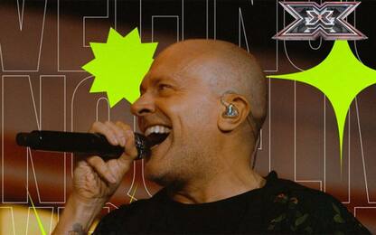 X Factor 2023, Max Pezzali canta un medley al quinto Live. VIDEO