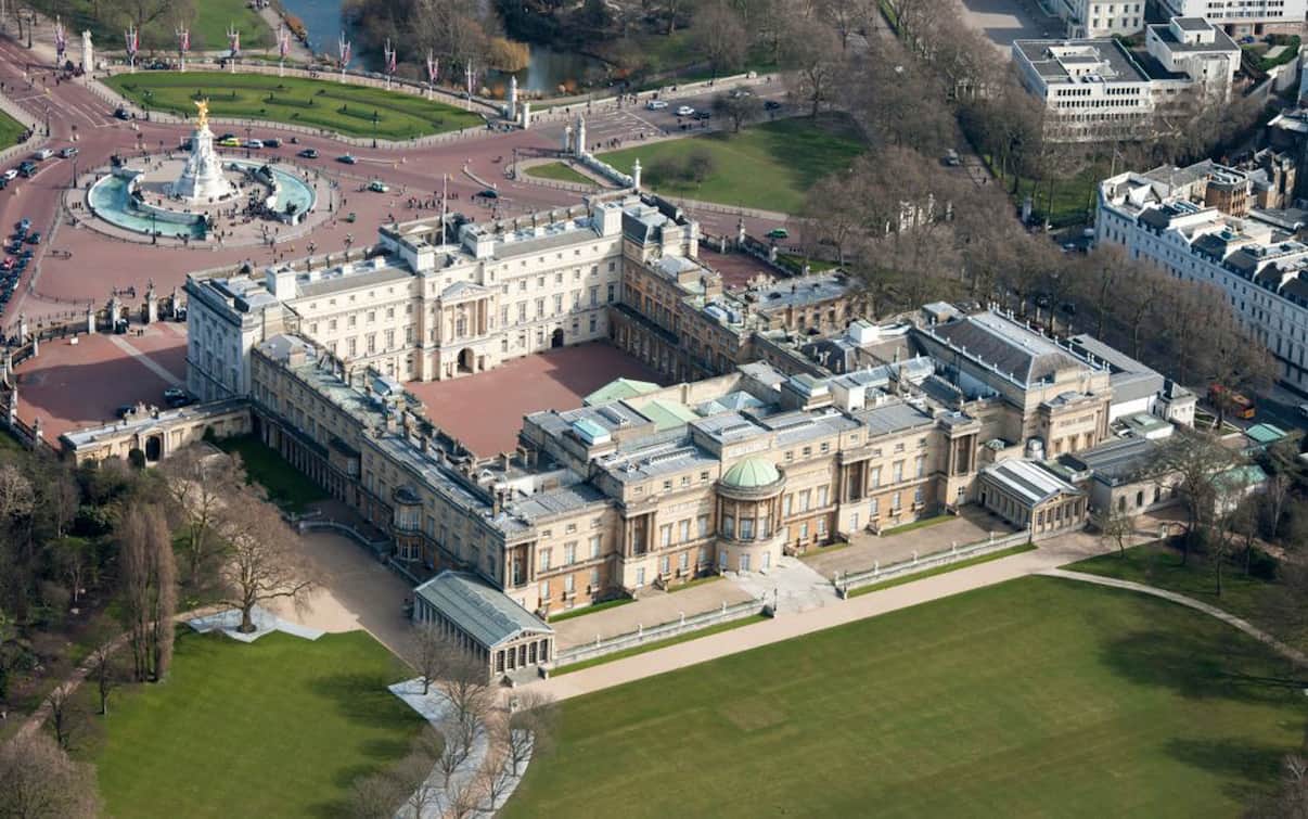 Il Palace Residenza Dei Reali Inglesi Cruciverba