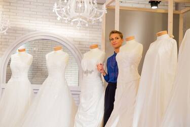 00-chi-veste-la-sposa-S4