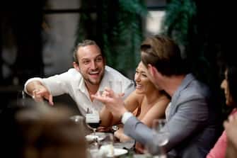 PHOTOGRAPH BY NIGEL WRIGHT.
WRIGHTPHOTO1@MAC.COM
MARRIED AT FIRST SIGHT. S7
THIS PICTURE SHOWS: DINNER PARTY #4
.