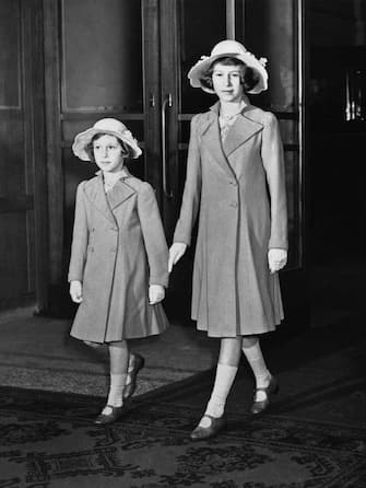 Princess Elizabeth and Margaret 1939 Princess Margaret Rose, left, and Princess Elizabeth arrived at Olympia for a performance of the International Horse Show, June 21, 1939, London, England. Princess Elizabeth is next in line to wear Englands crown. (AP Photo)