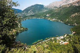 1164325020 Lago di Scanno is a lake in the Province of L'Aquila, Abruzzo, Italy. It is located in the Appennino Abruzzese north of Parco Nazionale d'Abruzzo, Lazio e Molise. On its southern shore is Scanno and on its northern shore is Villalago. The Sagittario flows out of the lake towards the north. The part of the Sagittario river that flows into the lake from the south is known as the Tasso. Italy, on August 26 2019 (Photo by Mairo Cinquetti/NurPhoto via Getty Images)