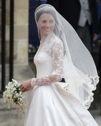 APTOPIX Britain Royal Wedding Kate Middleton arrives at Westminster Abbey at the Royal Wedding in London Friday, April 29, 2011. (AP Photo/Gero Breloer)