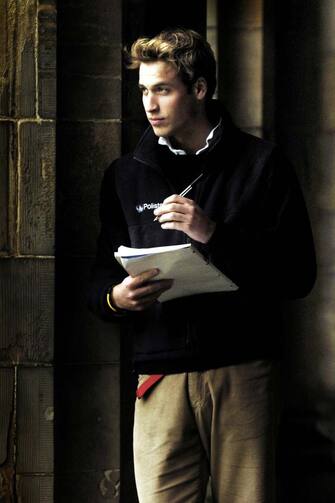 © Alpha/Lapresse
15/11/04 Scozia UK
Esteri
Il Principe William alla St Andrews University. Il principe è al quarto anno di corso.
Nella foto: il principe WILLIAM nel cortile dell'università scozzese
Only Italy