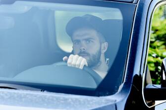 Serie A: Coronavirus, La Juventus arriva alla Continassa Foto Fabio Ferrari/LaPresse
18 Maggio 2020 Torino, Italia
News
Emergenza COVID-19 (Coronavirus) - I giocatori della Juventus arrivano con auto proprie al centro sportivo la \"Continassa\".
Nella foto: Miralem Pjanić
Photo Fabio Ferrari/LaPresse
18 May, 2020 Turin, Italy
News
COVID-19 emergency (Coronavirus) - Juventus players arrive with their own cars at the \"Continassa\" sports center.
in the pic: Miralem Pjanić