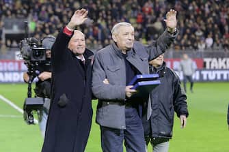 CAGLIARI, ITALY - FEBRUARY 12:  Gigi Riva during the presentation of the golden collar ( highest honor of the CONI)  during the Serie A match between Cagliari Calcio and Juventus FC at Stadio Sant'Elia on February 12, 2017 in Cagliari, Italy.  (Photo by Enrico Locci/Getty Images)