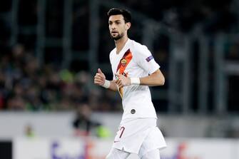 MONCHENGLADBACH, GERMANY - NOVEMBER 7: Javier Pastore of AS Roma during the UEFA Europa League   match between Borussia Monchengladbach v AS Roma at the Borussia Park on November 7, 2019 in Monchengladbach Germany (Photo by Laurens Lindhout/Soccrates/Getty Images)