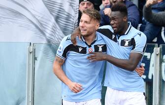 ROME, ITALY - JANUARY 18: Felipe Caicedo of SS Lazio with Ciro immobile of SS Lazio under the Curva Nord celebrates after scoring goal 1-0 during the Serie A match between SS Lazio and  UC Sampdoria at Stadio Olimpico on January 18, 2020 in Rome, Italy. (Photo by Silvia Lore/Getty Images)