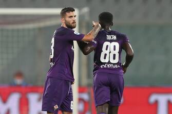 FLORENCE, ITALY - JULY 01: Patrick Cutrone of ACF Fiorentina celebrates after scoring a goal during the Serie A match between ACF Fiorentina and  US Sassuolo at Stadio Artemio Franchi on July 1, 2020 in Florence, Italy.  (Photo by Gabriele Maltinti/Getty Images)