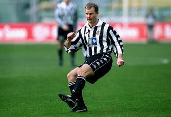 13 Feb 2000:  Gianluca Pessotto of Juventus in action during the Serie A match against Lecce at the Stadio Delle Alpi in Turin, Italy.  Juventus won the match 1-0. \ Mandatory Credit: Clive Brunskill /Allsport