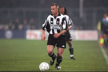 28 Mar 1998:  Alessandro Pessotto of Juventus in action during a Serie A match against Milan at the Delle Alpi Stadium in Turin, Italy. Juventus won the match 4-1. \ Mandatory Credit: Allsport UK /Allsport