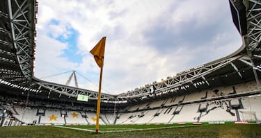 TURIN, ITALY - JUNE 26: A general view of the empty stadium before the Serie A match between Juventus and  US Lecce at Allianz Stadium on June 26, 2020 in Turin, Italy. (Photo by Jonathan Moscrop/Getty Images)