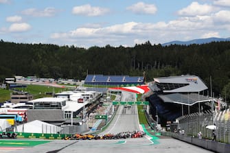 SPIELBERG, AUSTRIA - JULY 05: A general view of the first corner during the Formula One Grand Prix of Austria at Red Bull Ring on July 05, 2020 in Spielberg, Austria. (Photo by Mark Thompson/Getty Images)