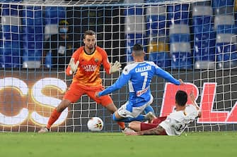 NAPLES, ITALY - JULY 05: Jose Callejon of SSC Napoli scores the 1-0 goal during the Serie A match between SSC Napoli and  AS Roma at Stadio San Paolo on July 05, 2020 in Naples, Italy. (Photo by Francesco Pecoraro/Getty Images)