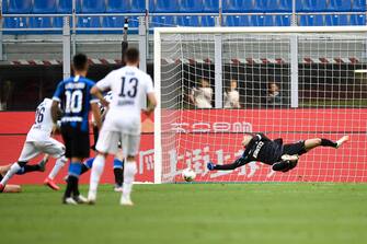 FC Internazionale v Bologna FC - Serie A MILAN, ITALY - July 05, 2020: Musa Juwara of Bologna FC scores a goal during the Serie A football match between FC Internazionale and Bologna FC. (Photo by Nicolò Campo/Sipa USA) (Nicolò Campo / IPA/Fotogramma, Milan - 2020-07-05) p.s. la foto e' utilizzabile nel rispetto del contesto in cui e' stata scattata, e senza intento diffamatorio del decoro delle persone rappresentate